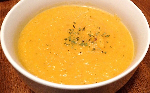 Apple and Butternut Squash Soup - A bowlful of wintery delight that's healthy and delicious. Plus, it's easy to make! | kitchenability.com