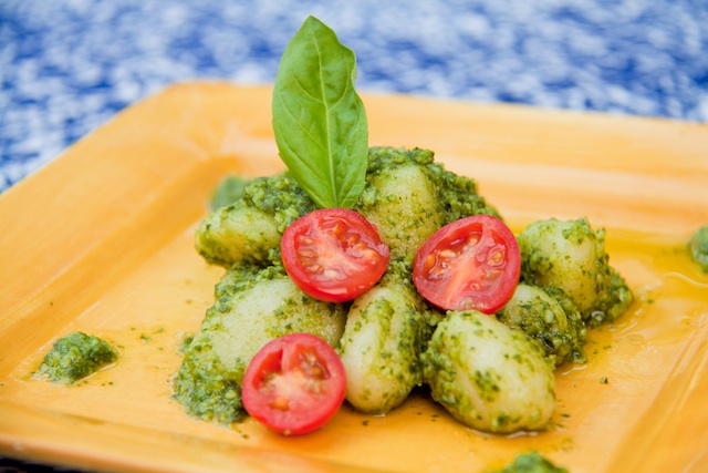 easy basi pesto recipe | @kitchenability
